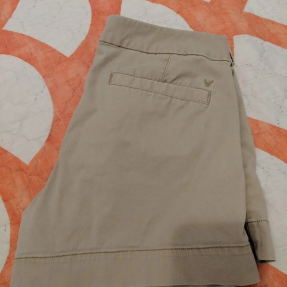 Shorts - Picture 3 of 4